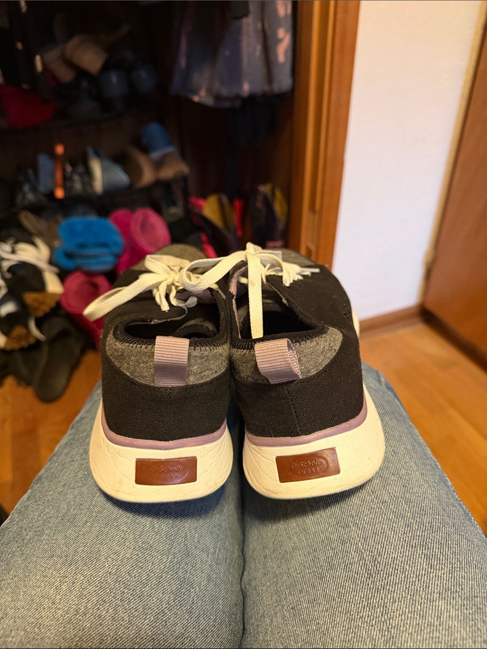 Casual Black & Gray Lace-Up Women's Sneakers - Picture 3 of 4